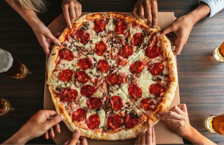 Diabetes and Pizza: Can Diabetics Eat Pizza?